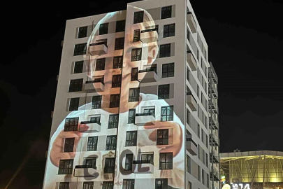 Acılı baba 23 Nisan'da 36 çocuğu andı