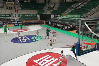 Bursaspor Basketbol Takımı'nı 1.20'lik minikler terletti