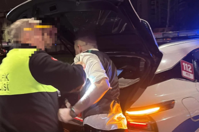 Ceza yiyen alkollü sürücü ekiplere önce 'teşekkür' etti, sonra zorluk çıkardı