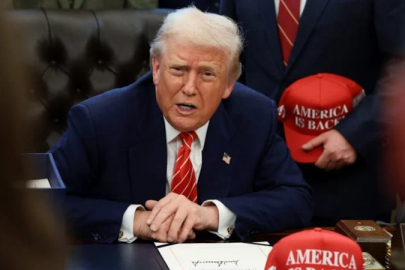 Donald Trump'tan Hürmüz açıklaması: Donanmaya 'vur' emri verdim