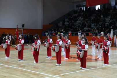 İnegöl'de 23 Nisan Ulusal Egemenlik Ve Çocuk Bayramı Coşkuyla Kutlandı