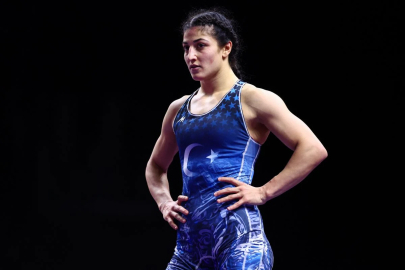 Milli güreşçi Elvira Süleyman Kamaloğlu, Avrupa Güreş Şampiyonası'nda finale yükseldi