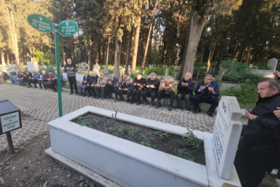 ANAP kurucularından Gedik, Bursa'da kabri başında anıldı