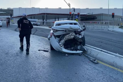 Başakşehir'de 5 aracın karıştığı zincirleme kaza: 2 yaralı
