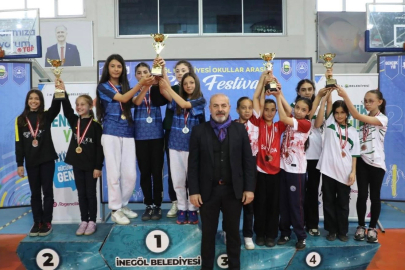 Puanlı Atletizmde Kupalar Sahiplerini Buldu