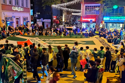 Bursa'nın ilçesinde şampiyona yakışır kutlama!