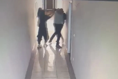 İzmir'de kardeşlerin kavgasını ayırmak isterken ayağından vuruldu