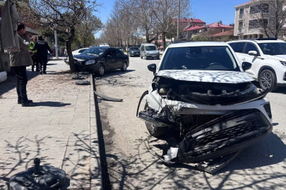 Trafik kazasında 3'ü çocuk 6 yaralı