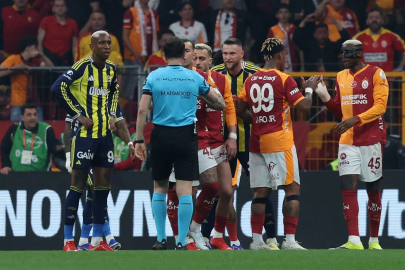 Derbide ilk yarı Galatasaray'ın: 1-0