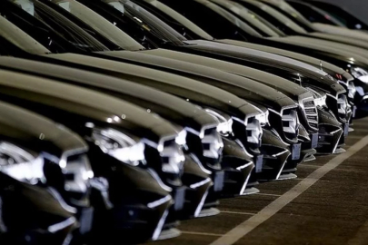 Sıfır araç fiyatları uçtu! İkinci elde stoklar eridi