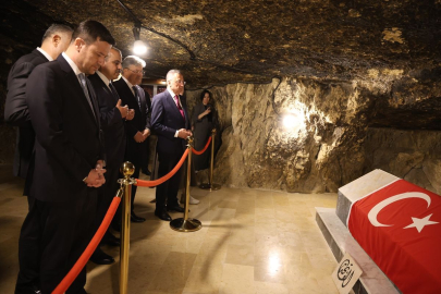 TBMM Heyeti Salt Türk Şehitliği'ni Ziyaret Etti