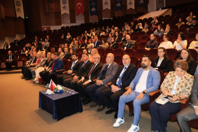 BUÜ'de Türkçenin geleceği konuşuldu