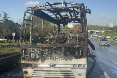 İstanbul'da sıcak dakikalar: Seyir halinde alevlere teslim oldu
