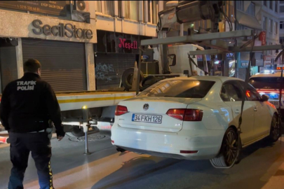 Kadıköy'de 'Huzur İstanbul' denetimi; durdurulan araçta uyuşturucu madde ele geçirildi