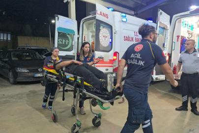 Kozan'da İki Otomobil Çarpıştı: 4 Yaralı