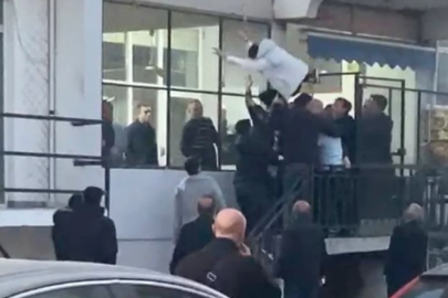 Bursa'da iki grup arasında tekmeli sopalı kavga!