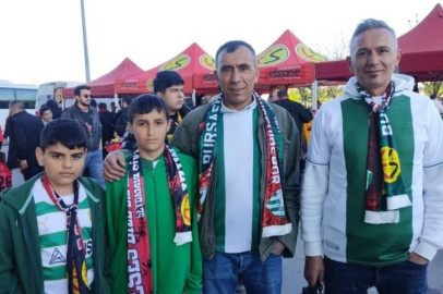 Bursasporlu taraftarlar Eskişehirspor'un yanında...