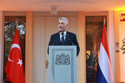 Bakan Bolat: Hollanda Türkiye'deki yatırımlarda 32 milyar dolarla birinci sırada