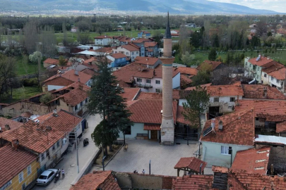 Cami restorasyonu sırasında duvarda bulundu! 200 yıllık gizem gün yüzüne çıktı...