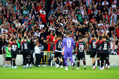 Karşıyaka üzerindeki kara bulutlar dağılmıyor