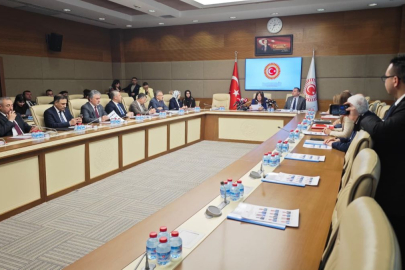 Okul Olaylarını ve Dijital Riskleri Araştırma Komisyonu Başkanlığı'na AK Parti'li Beyazıt seçildi