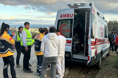 Çanakkale'de otomobil, uçurumdan dereye yuvarlandı: 1 yaralı