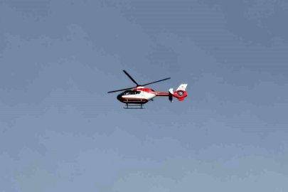 Yüksekova'dan Diyarbakır'a helikopterle hasta sevki