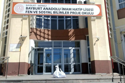 Bayburtlu Öğrencilerden Çevreye Duyarlı Davranış: 55 Kilo Atık Pil Toplandı
