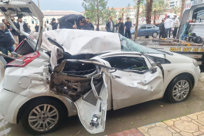 Güneş enerjisi paneli otomobilin üzerine devrildi: 1 kişi yaşamını yitirdi