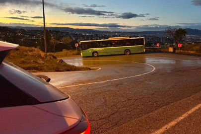 Halk otobüsünü çalıp bir de kaza yaptı!