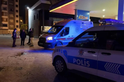Akaryakıt istasyonunda bıçaklı saldırı