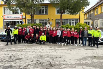 İznik'te gençlere 'gözlüklü' trafik dersi! alkolün etkisi uygulamalı anlatıldı