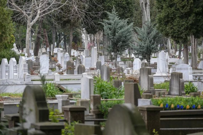 Bursa Büyükşehir Belediyesi'nden büyük mezarlık ihalesi: Binlerce malzeme alınacak
