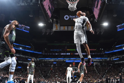 NBA'de tarihi skor: Konferans yarı finalinde seri 1-1'e geldi