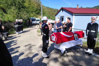 Bartın'da Kıbrıs Gazisi son yolculuğuna uğurlandı
