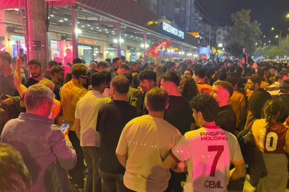 Galatasaray'ın şampiyonluğu Bursa'da büyük coşkuyla kutlandı