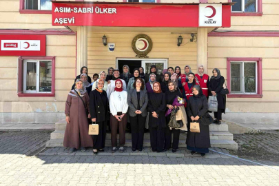 Kızılay'dan hem anne hem baba olan kadınlara Anneler Günü sürprizi