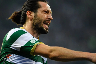 Bursaspor'da devam kararı! Sözleşmesi yenilendi