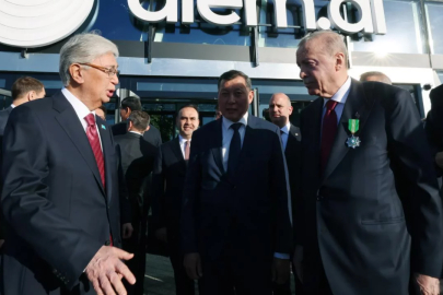 Cumhurbaşkanı Erdoğan, Alem.AI Yapay Zeka Merkezi'ni ziyaret etti