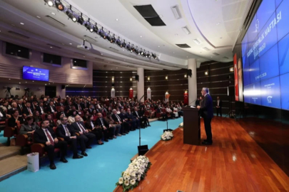 Vedat Işıkhan: Türkiye dünyanın en kapsayıcı sağlık sigorta sistemlerinden birine sahip