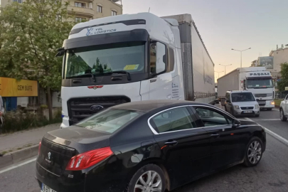 Bursa'da tır önüne kattığı aracı metrelerce sürükledi!