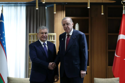 Cumhurbaşkanı Erdoğan, Özbekistan Cumhurbaşkanı Mirziyoyev ile görüştü