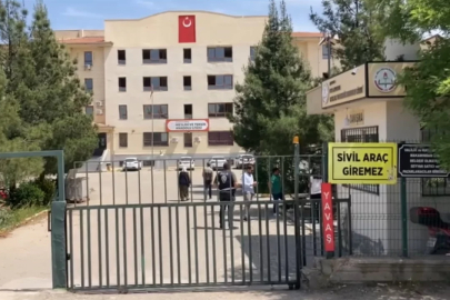 Okul bahçesinde fenalaşan lise öğrencisi hayatını kaybetti