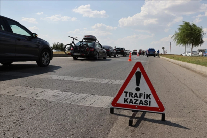 Rize'de kontrolden çıkan araç karşı şeride geçti! Ölü ve yaralılar var...