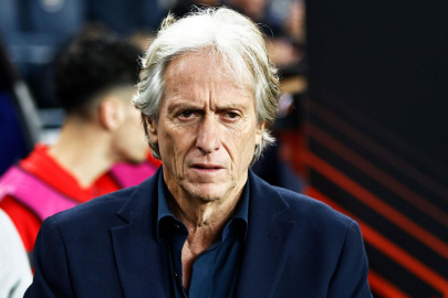 Süper Lig'e dönüş yolunda! Jorge Jesus, Fenerbahçe ile görüşüyor