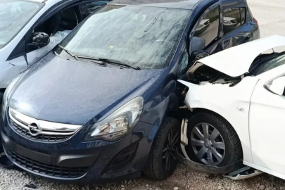 Bursa'da uyuyan sürücü ortalığı birbirine kattı! O anlar kamerada