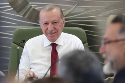 Cumhurbaşkanı Erdoğan uçakta soruları yanıtladı! "Yeni anayasa zorunluluk"