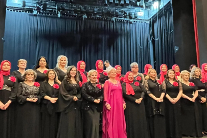 Bursa'da otizmli çocukların anneleri sahneye Çıktı: Duygu dolu konser ayakta alkışlandı