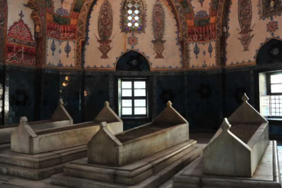 Bursa'da tarihin sessiz tanıklarından Cem Sultan Türbesi: Osmanlı'nın trajik prensine açılan kapı...