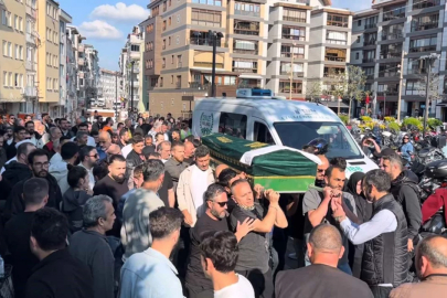 Bursa'da ünlü isme kahreden veda! Türkiye'nin her yerinden cenazeye geldiler